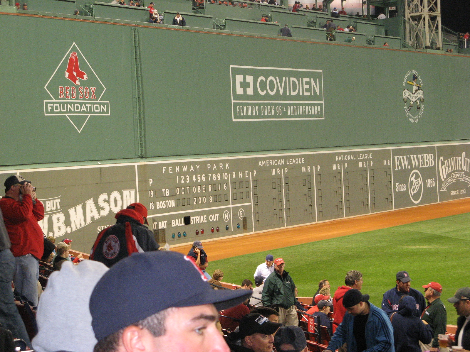 Epic Comeback: Red Sox Win ALCS Game 5 Over Rays 8-7 – * GiantPeople