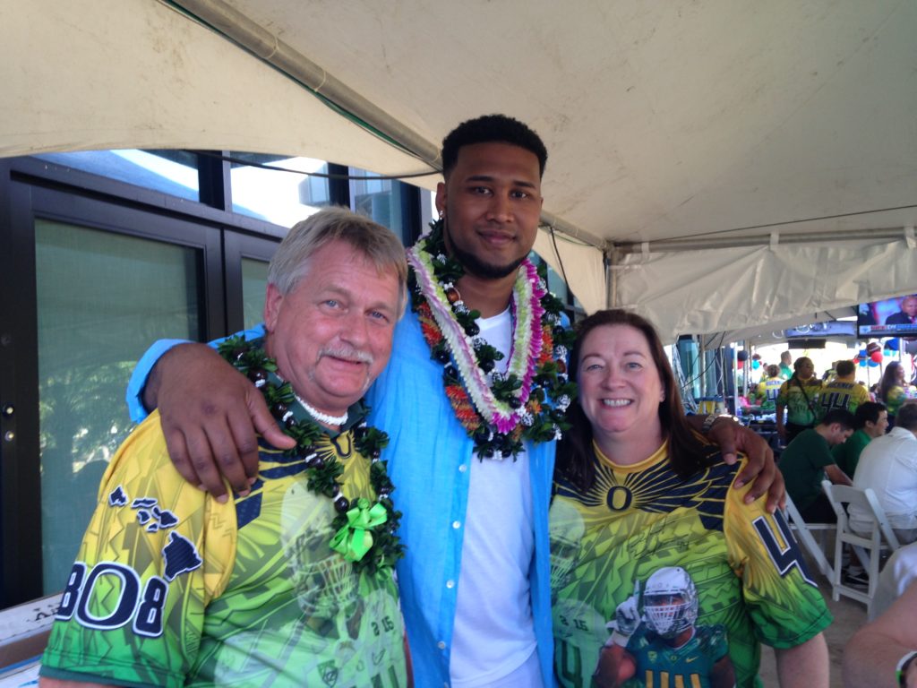 2016-04-28, Hawaii. Kevin Murray, his nephew DeForest Buckner, and his sister Mary Keele at DeForest's NFL draft party.